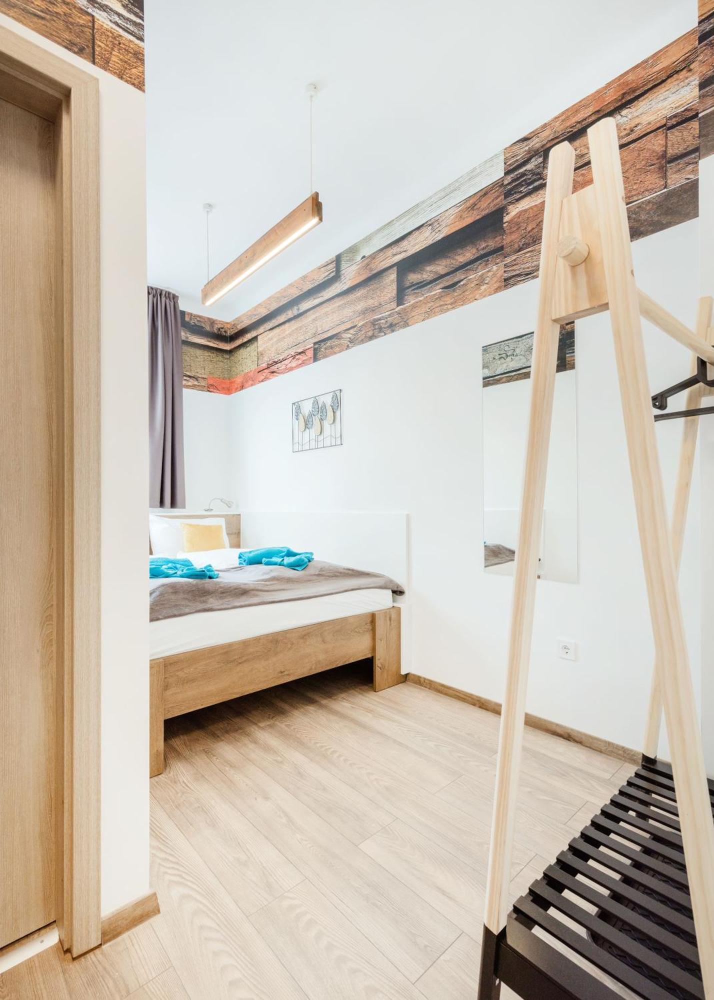 Elemental Retreats - Wood & Water Studios บูดาเปสต์ ภายนอก รูปภาพ