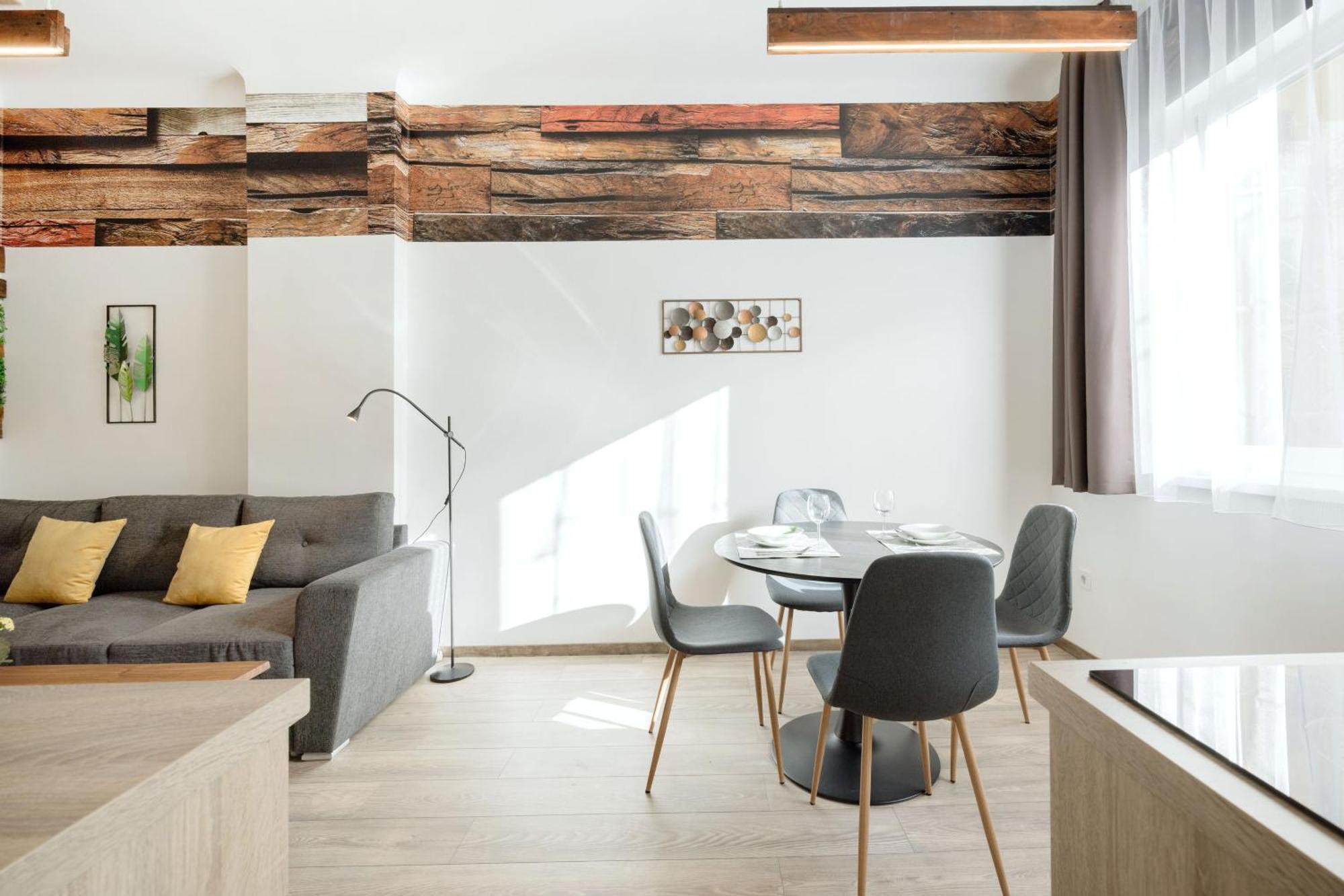 Elemental Retreats - Wood & Water Studios บูดาเปสต์ ภายนอก รูปภาพ